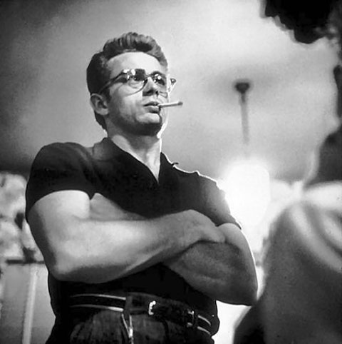 james-dean-in-spectacles